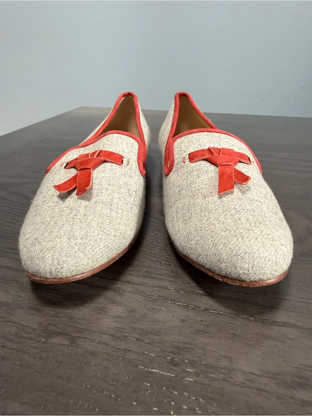 Cole Haan Women’s Tassel Smoking Loafers Gray Wool Red Trim Size 10B